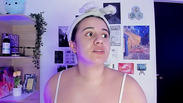 Snapshot of Lana_Herondale chatting on 5, 10, 2025 Lana Herondale online show from 5, 10, 2025