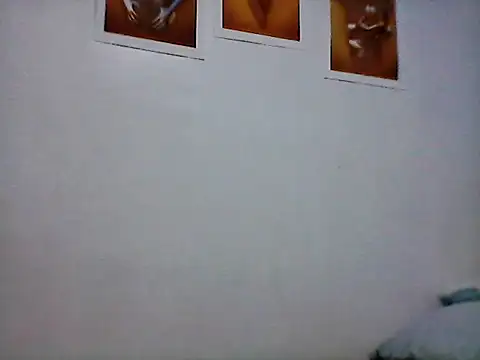 Snapshot of nhayasquirt chatting on 10, 9, 2025 nhayasquirt online show from 10, 9, 2025