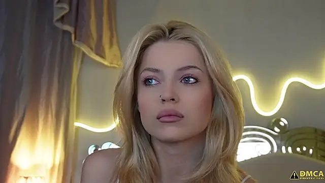 kellypeachcake online show from 17, 11, 2025