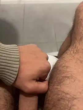 Snapshot of c2c3finm chatting on 26, 11, 2025 c2c3finm online show from 26, 11, 2025