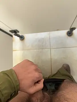 Snapshot of c2c3finm chatting on 5, 3, 2026 c2c3finm online show from 5, 3, 2026