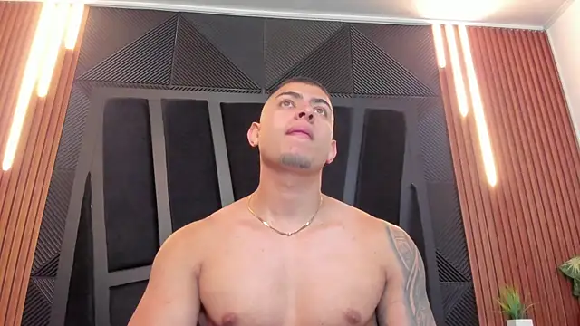 Snapshot of marco_garciia_ chatting on 20, 9, 2025 marco garciia  online show from 20, 9, 2025