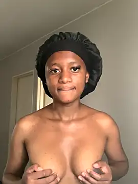 sweetcake87 online show from 15, 10, 2025