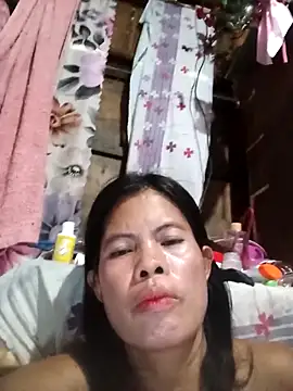 Riding69Girl online show from 24, 9, 2025