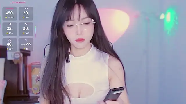 XiaoNana  online show from 15, 12, 2025