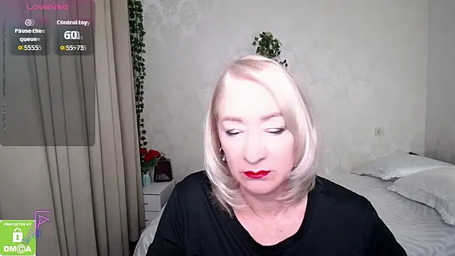 hunters woman online show from 9, 9, 2025