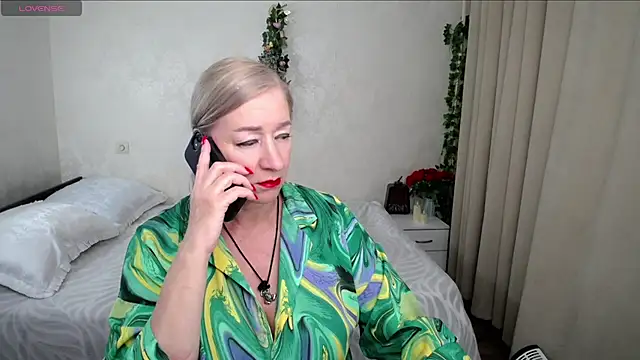 Snapshot of hunters_woman chatting on 12, 7, 2026 hunters woman online show from 12, 7, 2026