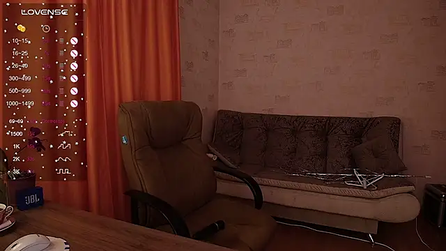 Milla Vanilla  online show from 13, 2, 2026