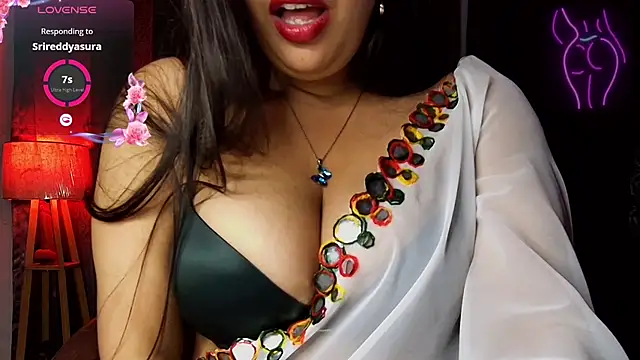 MissNasha online show from 25, 11, 2025