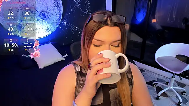 Maxxxine1 online show from 7, 10, 2025