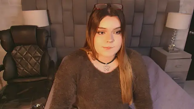 Maxxxine1 online show from 5, 11, 2025