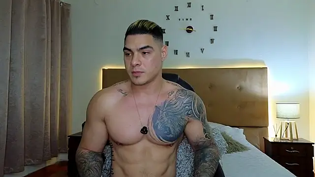 Snapshot of Steven_Velez chatting on 29, 10, 2025 Steven Velez online show from 29, 10, 2025