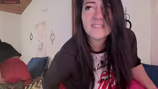 Snapshot of karla_valk1 chatting on 2, 10, 2025 karla valk1 online show from 2, 10, 2025