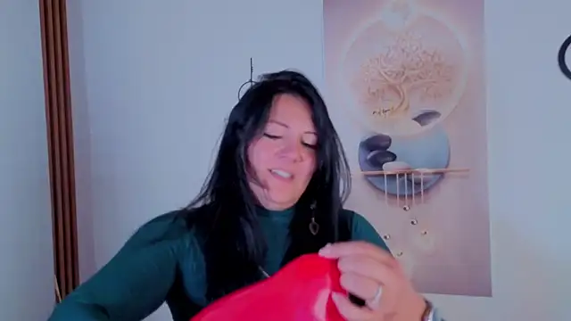 Snapshot of karla_valk1 chatting on 27, 10, 2025 karla valk1 online show from 27, 10, 2025