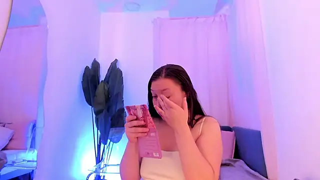 Widny Beaumont online show from 29, 9, 2025