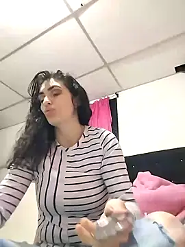 MeganHoffmaan online show from 8, 11, 2025