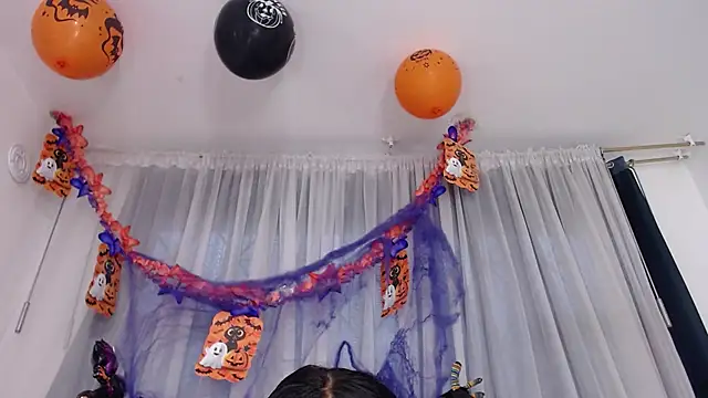 malejahotcs01 online show from 15, 10, 2025