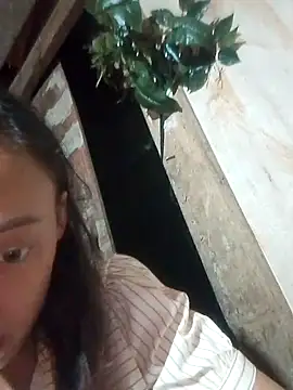 Snapshot of optra34 chatting on 15, 10, 2025 optra34 online show from 15, 10, 2025