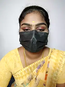 Snapshot of Tamil_Princess12 chatting on 2, 10, 2025 Tamil Princess12 online show from 2, 10, 2025