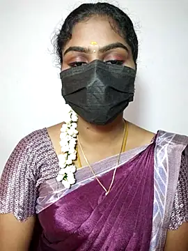 Snapshot of Tamil_Princess12 chatting on 8, 10, 2025 Tamil Princess12 online show from 8, 10, 2025