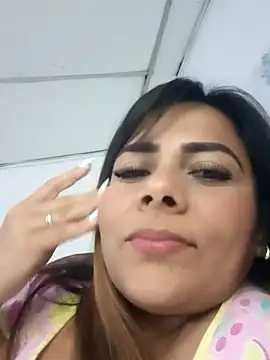 camila rogue online show from 25, 10, 2025