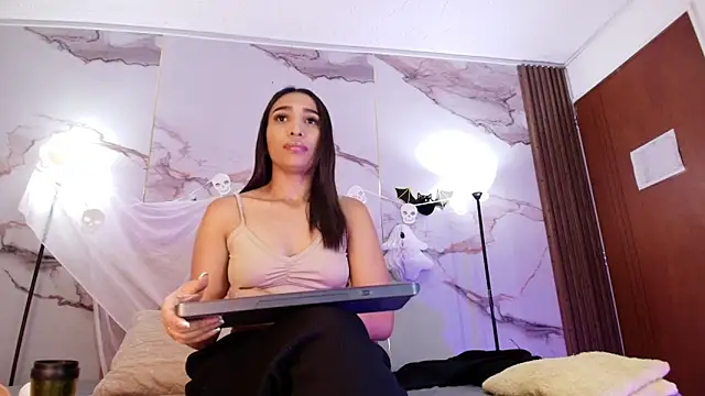 AlyaThompson online show from 28, 10, 2025