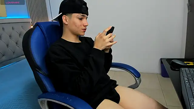 SamBlack  online show from 8, 4, 2026