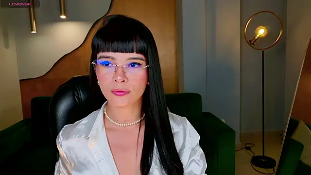 Snapshot of AgathaKondo_ chatting on 7, 2, 2026 AgathaKondo online show from 7, 2, 2026