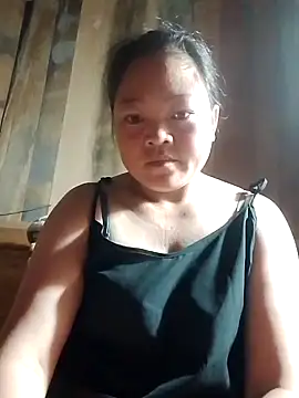 Snapshot of MaySweetb chatting on 1, 10, 2025 MaySweetb online show from 1, 10, 2025