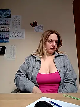 Ami Foxy online show from 5, 2, 2026