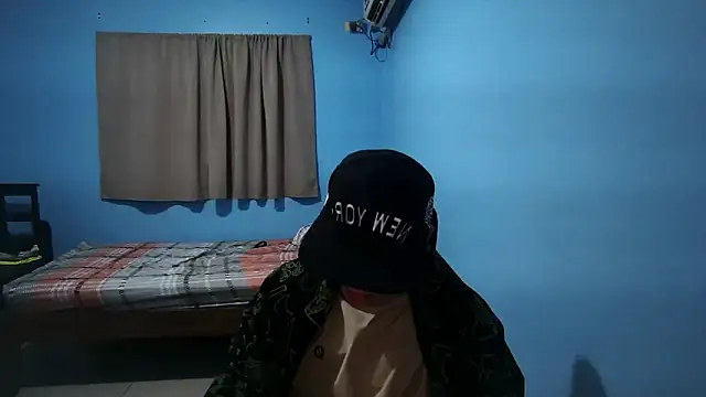 Snapshot of Jaket_lovers chatting on 2, 12, 2025 Jaket lovers online show from 2, 12, 2025