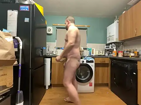 Snapshot of Dilfcam101 chatting on 18, 2, 2026 Dilfcam101 online show from 18, 2, 2026