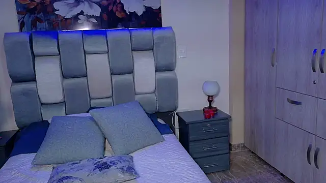 saramikaelson online show from 10, 9, 2025