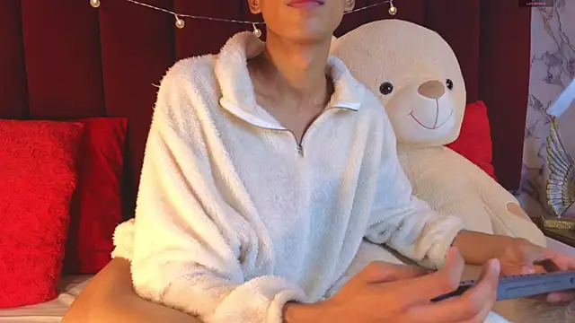 PrincePoppy online show from 16, 10, 2025