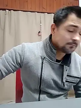 Bradd 32 online show from 13, 7, 2026