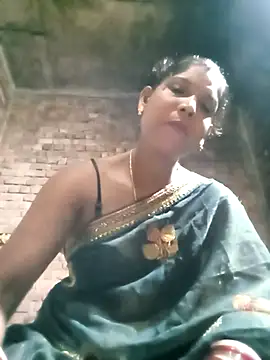 Snapshot of Savita992 chatting on 8, 9, 2025 Savita992 online show from 8, 9, 2025
