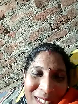Snapshot of Savita992 chatting on 9, 9, 2025 Savita992 online show from 9, 9, 2025