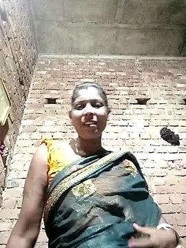 Snapshot of Savita992 chatting on 11, 9, 2025 Savita992 online show from 11, 9, 2025