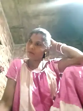 Snapshot of Savita992 chatting on 15, 9, 2025 Savita992 online show from 15, 9, 2025