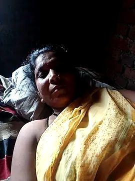 Snapshot of Savita992 chatting on 23, 9, 2025 Savita992 online show from 23, 9, 2025