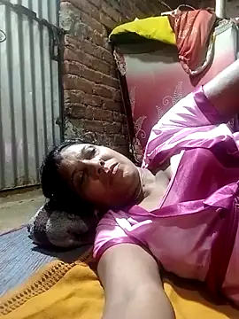 Snapshot of Savita992 chatting on 11, 10, 2025 Savita992 online show from 11, 10, 2025
