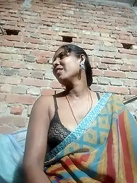 Snapshot of Savita992 chatting on 16, 10, 2025 Savita992 online show from 16, 10, 2025