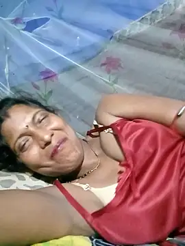 Snapshot of Savita992 chatting on 13, 6, 2026 Savita992 online show from 13, 6, 2026
