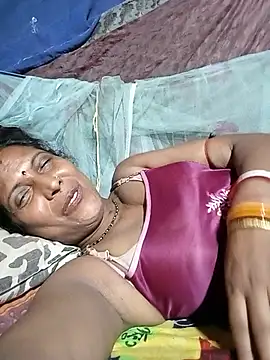 Snapshot of Savita992 chatting on 7, 7, 2026 Savita992 online show from 7, 7, 2026