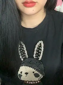 Snapshot of Linhtruong_ chatting on 5, 11, 2025 Linhtruong online show from 5, 11, 2025