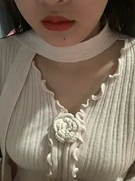 Snapshot of Linhtruong_ chatting on 1, 12, 2025 Linhtruong online show from 1, 12, 2025