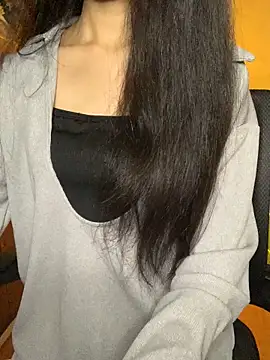 Snapshot of Nhinhi18 chatting on 7, 10, 2025 Nhinhi18 online show from 7, 10, 2025