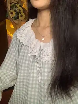 Nhinhi18 online show from 8, 11, 2025