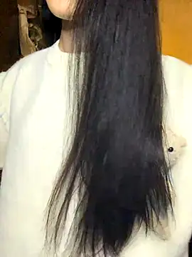 Nhinhi18 online show from 3, 12, 2025