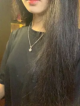 Nhinhi18 online show from 2, 4, 2026